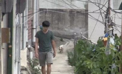 “你说,你一定会回来的”:一只被抛弃,流泪等待主人归来的狗狗 “你说,你一定会回来的”:一只被抛弃,流泪等待主人归来的狗狗