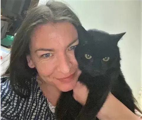 黑猫神秘失踪13年，竟又奇迹般与主人重逢，是机缘巧合还是…