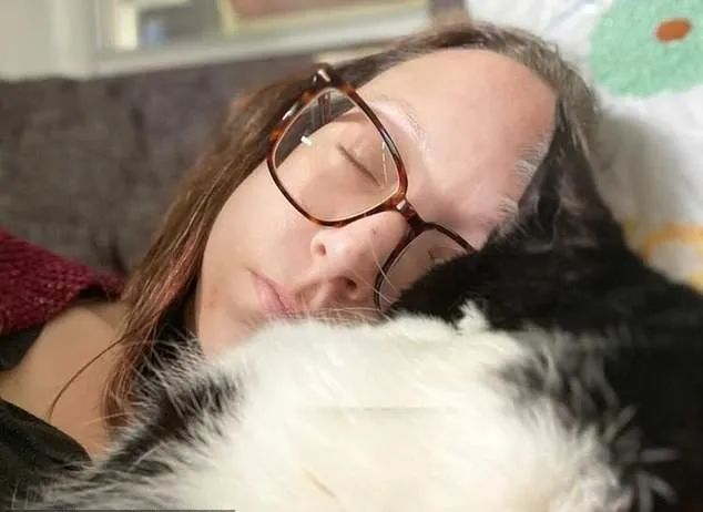 猫之报恩｜猫主子突然爱躺主人左胸 助及早发现乳癌挽回一命4