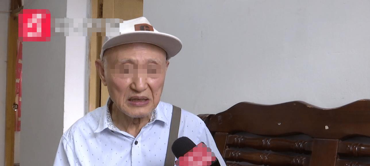 “我的狗不咬人!”贵州一女子将狗养在楼道内,邻居不干了!