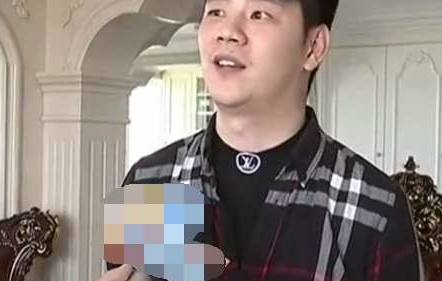 男子花6000给狗做剖腹产，治疗费花2万多，男子：笑掉大牙
