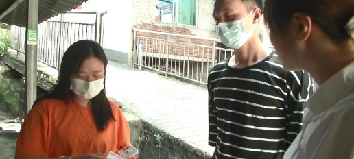 贵阳街边放养大狗不拴绳 闯祸后主人竟这样说 贵阳街边放养大狗不拴绳 闯祸后主人竟这样说