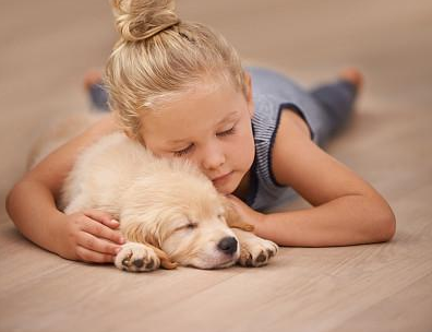 小孩接触狗身上长疙瘩 | 宝宝喜欢抱着狗玩，长了一身红疙瘩