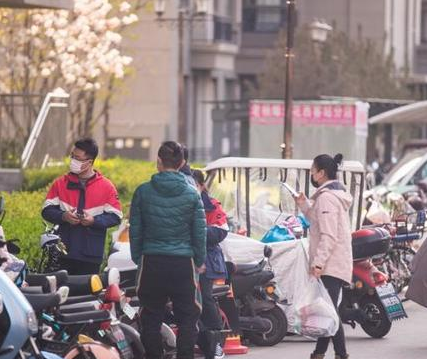 被隔离无法照顾家里的宠物?济南有一群志愿者帮你上门投喂 被隔离无法照顾家里的宠物?济南有一群志愿者帮你上门投喂