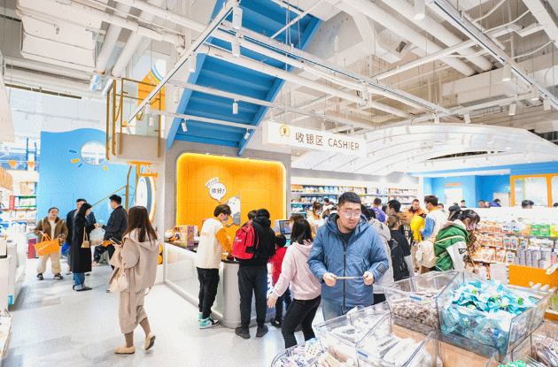 购物中心的新「宠」,月销百万的狗道以大店错位竞争 购物中心的新「宠」,月销百万的狗道以大店错位竞争