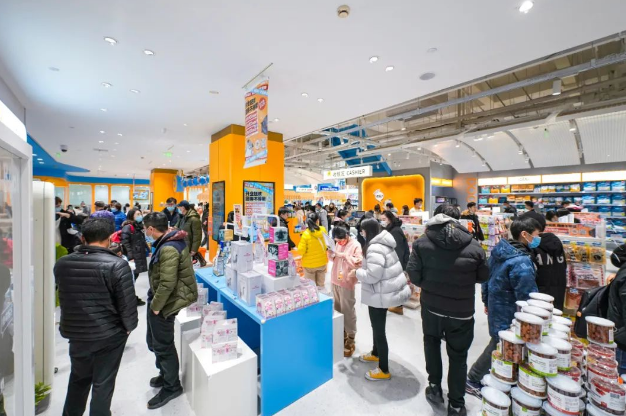购物中心的新「宠」,月销百万的狗道以大店错位竞争 购物中心的新「宠」,月销百万的狗道以大店错位竞争