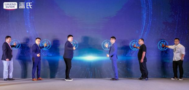 蓝氏与WATP维阿特、华元达成战略合作 进一步完善经销商生态布局 蓝氏与WATP维阿特、华元达成战略合作 进一步完善经销商生态布局