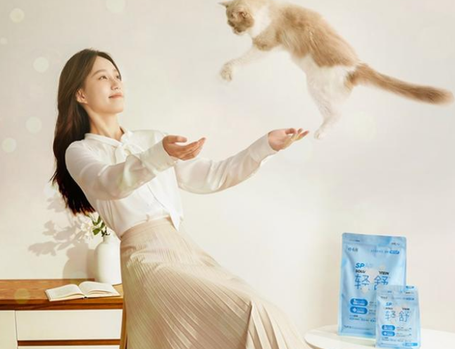 有鱼猫粮VS进口猫粮,谁更适合中国猫咪 有鱼猫粮VS进口猫粮,谁更适合中国猫咪