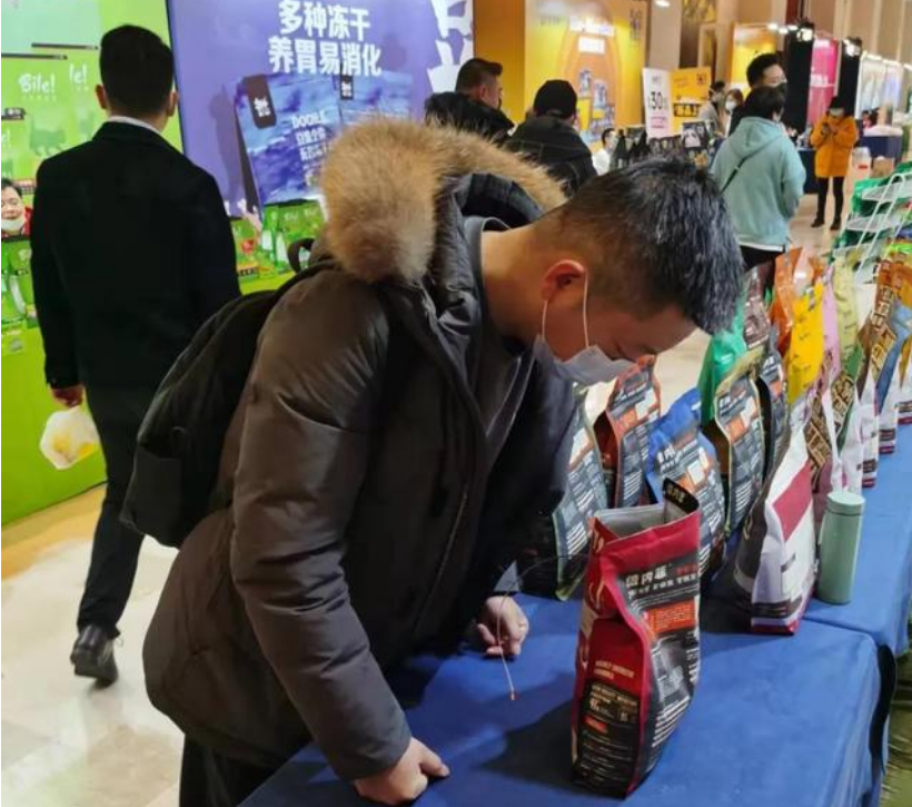 解锁倍内菲年度压轴新品,主厨系列亮相成都“TOPS它博会” 解锁倍内菲年度压轴新品,主厨系列亮相成都“TOPS它博会”