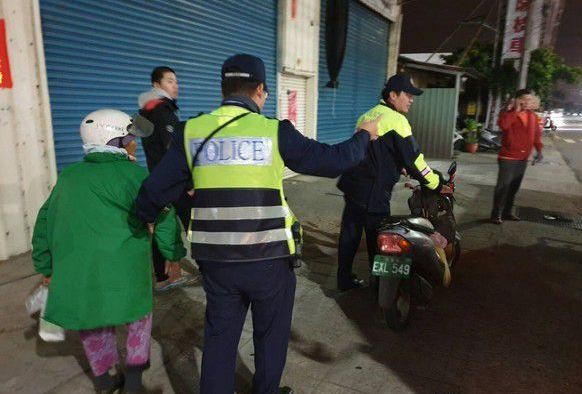 阿嬷骑机车迷途 靠Google街景中爱犬身影才回家