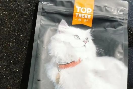 领先猫粮好还是冠能猫粮好