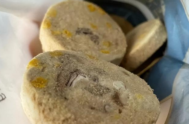 干饭小猫的富贵饼——富粒滋冻干生骨肉满满都是肉肉诱惑 干饭小猫的富贵饼——富粒滋冻干生骨肉满满都是肉肉诱惑