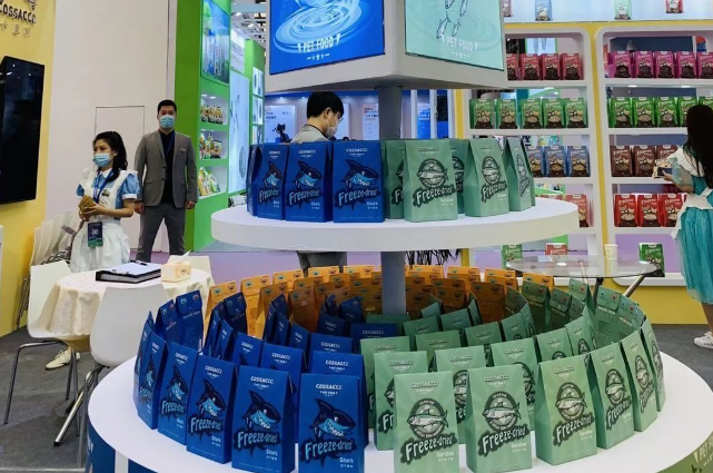 卡思可COSSACCO亚宠展首秀场面火爆