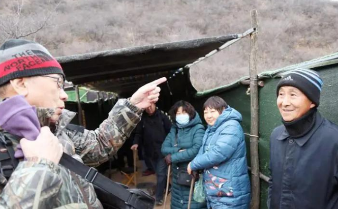 山西老农深山发现“凤凰”，风雨无阻投食5年，收获意外惊喜