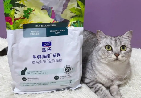 蓝氏猎鸟乳鸽猫粮是烘培猫粮吗 蓝氏猎鸟乳鸽猫粮是烘培猫粮吗