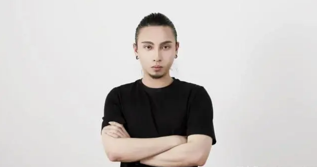 「未卡」创始人Donald Kng:“以人为本”,屹立宠物时尚潮头 「未卡」创始人Donald Kng:“以人为本”,屹立宠物时尚潮头