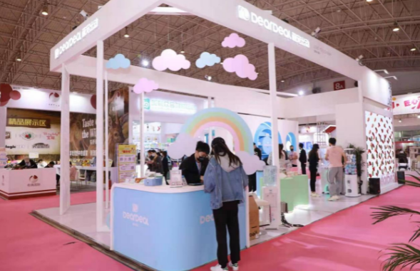 DearDeal萌宠出动亮相第八届京宠展，荣获优秀新品奖