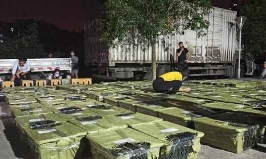 成都出现“宠物盲盒”，盒内小动物奄奄一息