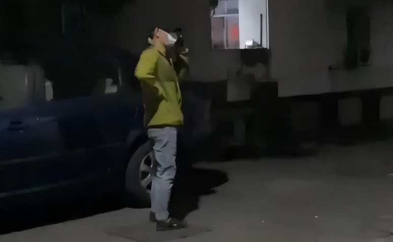 苏州偷猫曝光!当事人被偷猫贼拖行致脑震荡 苏州偷猫曝光!当事人被偷猫贼拖行致脑震荡