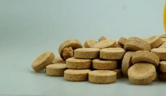 贴片鱼粮喂多少
