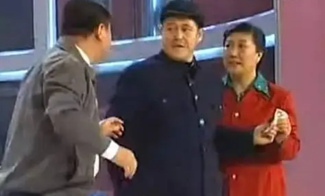 辽宁一动物园鹦鹉满嘴东北味:你嘎哈腻啊? 辽宁一动物园鹦鹉满嘴东北味:你嘎哈腻啊?