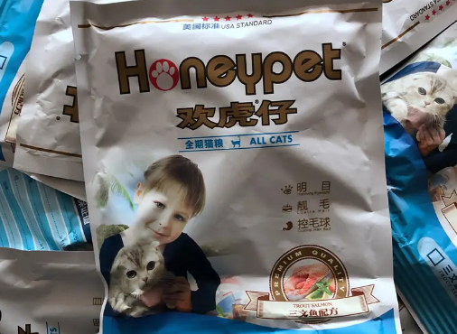 欢虎仔猫粮有诱食剂吗