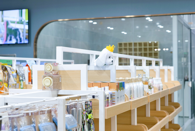 开个宠物用品店赚钱吗