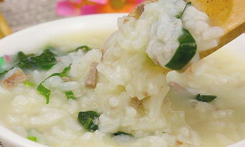 宠物小知识：狗狗拉稀后吃啥食物好？