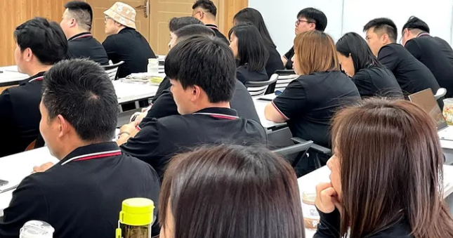 破晓时分,乘势前进 | 派摩科技2023年Q1总结会议圆满结束 破晓时分,乘势前进 | 派摩科技2023年Q1总结会议圆满结束