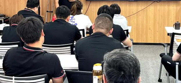 破晓时分,乘势前进 | 派摩科技2023年Q1总结会议圆满结束 破晓时分,乘势前进 | 派摩科技2023年Q1总结会议圆满结束