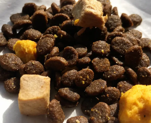 豆柴猫粮分析,做工还算靠谱的中端国产猫粮,能再便宜点就好了 豆柴猫粮分析,做工还算靠谱的中端国产猫粮,能再便宜点就好了