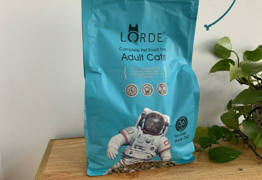 里兜猫粮和皇家猫粮哪个好 里兜猫粮和皇家猫粮哪个好