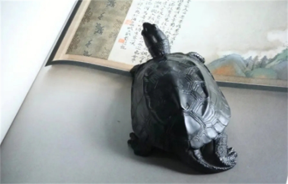 真与假的辨别,怎样区分正品的墨龟! 真与假的辨别,怎样区分正品的墨龟!