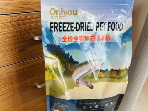 欧力优冻干猫粮开箱评价 欧力优冻干猫粮开箱评价