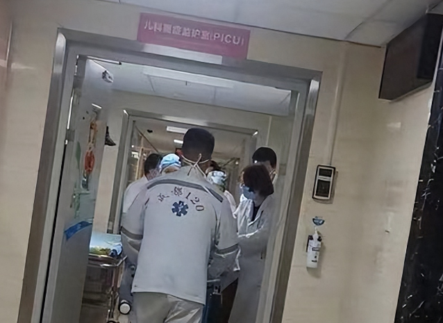 狗伤人事件新进展:狗主已被刑事拘留,专家称女孩救治难度大 狗伤人事件新进展:狗主已被刑事拘留,专家称女孩救治难度大