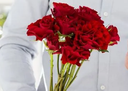 三朵玫瑰花的花语是什么意思 三朵玫瑰花的花语是什么意思