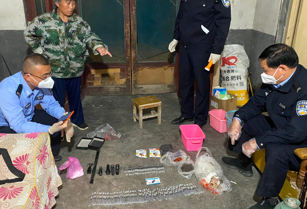 滕州一男子用弓弩射毒镖偷狗人赃并获
