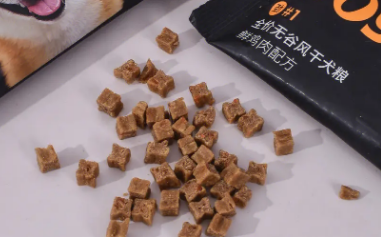 轻松牧场狗粮和趣味日记哪个好 轻松牧场狗粮和趣味日记哪个好