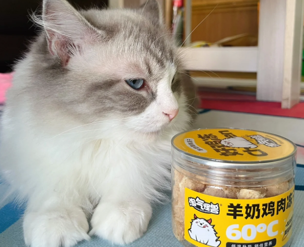 吃冻干=喝羊奶！淘气怪兽羊奶鸡肉冻干