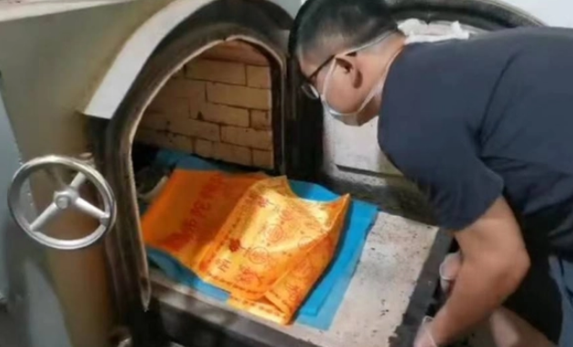 给毛孩子一个更好的归宿,宠物殡葬闯出一条新赛道 给毛孩子一个更好的归宿,宠物殡葬闯出一条新赛道