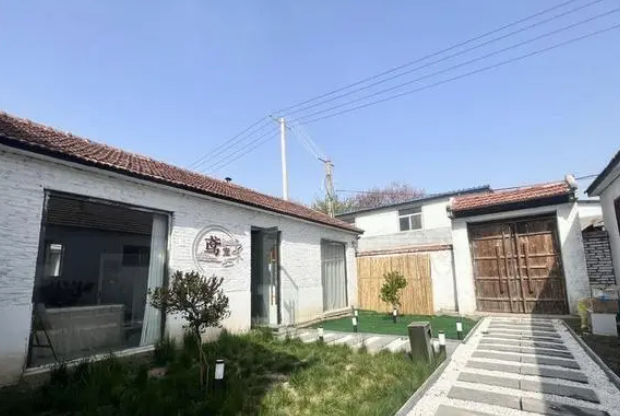 与爱宠体面告别 宠物殡葬业悄然兴起