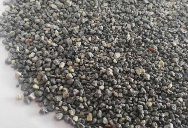 无尘膨润土自然颗粒猫砂真的好用吗？普爱利斯无尘膨润土猫砂值得一试！