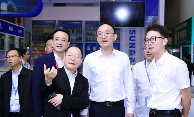 会员动态 || 佩蒂股份董事长陈振标:围绕诚信和创新去发展 会员动态 || 佩蒂股份董事长陈振标:围绕诚信和创新去发展