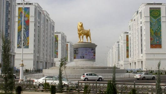 土库曼斯坦的国宝:阿拉拜犬 土库曼斯坦的国宝:阿拉拜犬