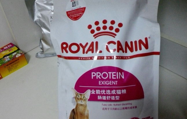 皇家搭档猫粮跟普通皇家猫粮的区别？