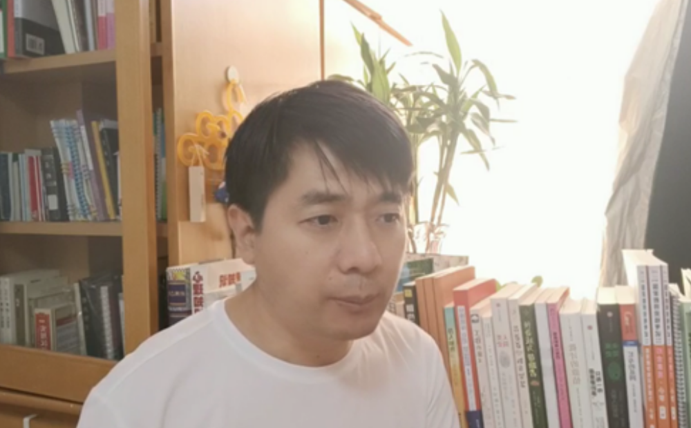 男子花40元买100G虐猫视频，直播打赏还能定制死法