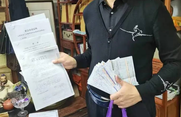 河南安阳狗咬人事件牵出旧案开庭,牵狗女子被以涉嫌诈骗罪起诉 河南安阳狗咬人事件牵出旧案开庭,牵狗女子被以涉嫌诈骗罪起诉