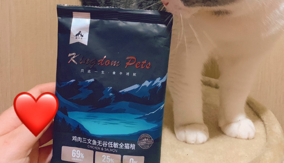 啃贝滋，研发符合宠物需求的主粮，帮助宠物保持健康！
