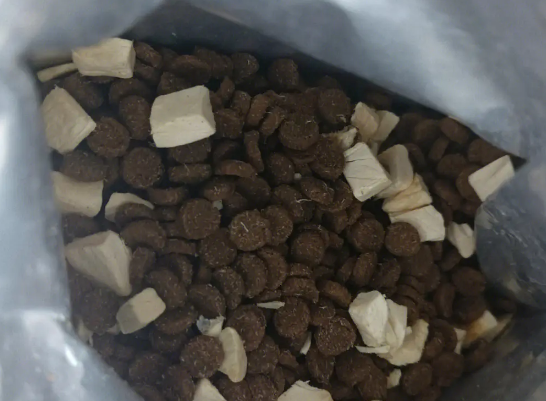 醇粹黑标猫粮深度测评｜究竟值不值得入手？
