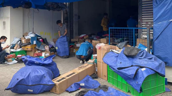 中通快递成都一网点“宠物盲盒”事件续:邮政监管部门正调查 中通快递成都一网点“宠物盲盒”事件续:邮政监管部门正调查